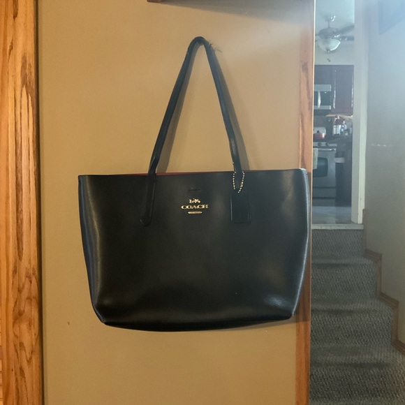 Coach Tote - Picture 8 of 9